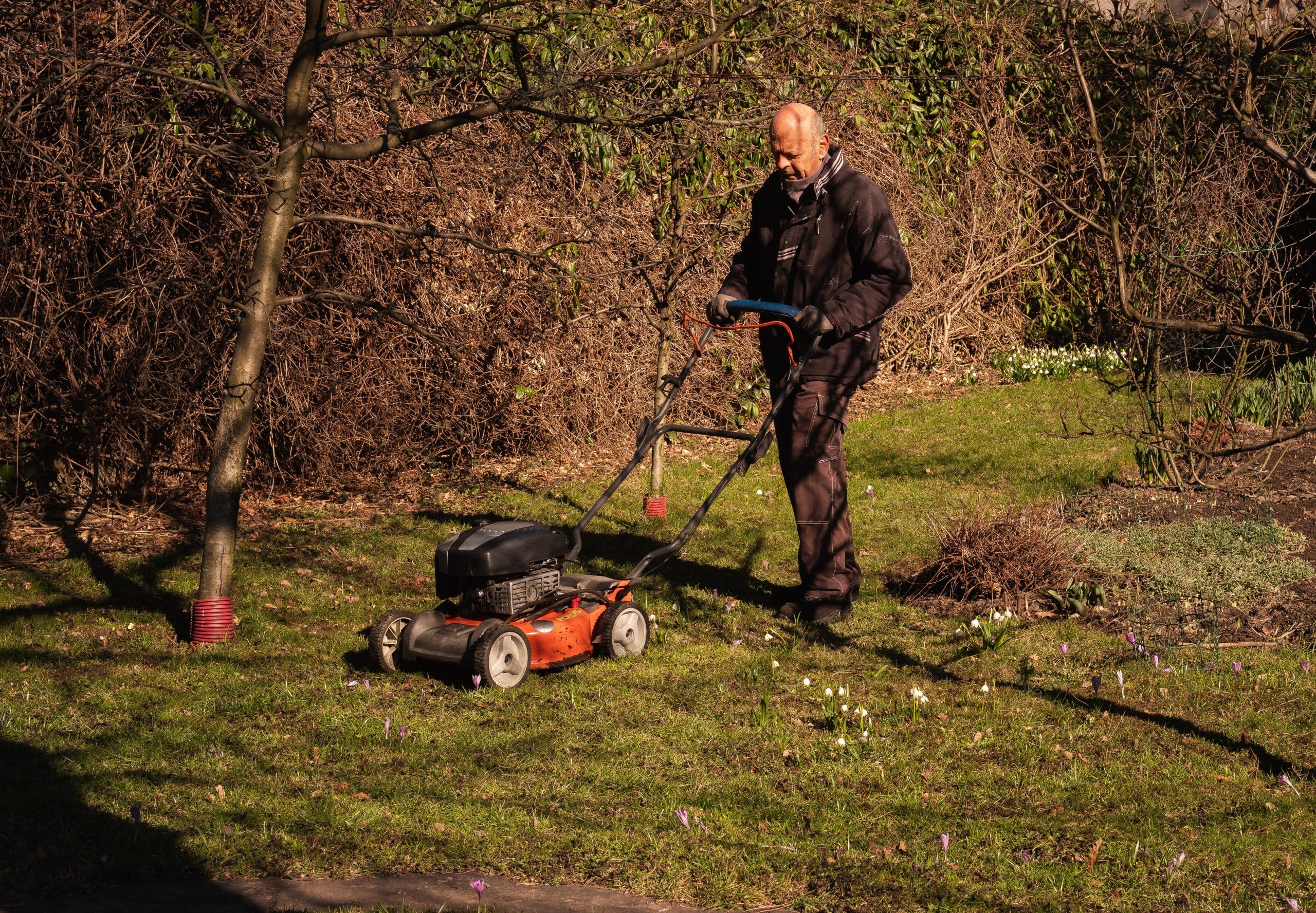 How to dispose of a lawn mower